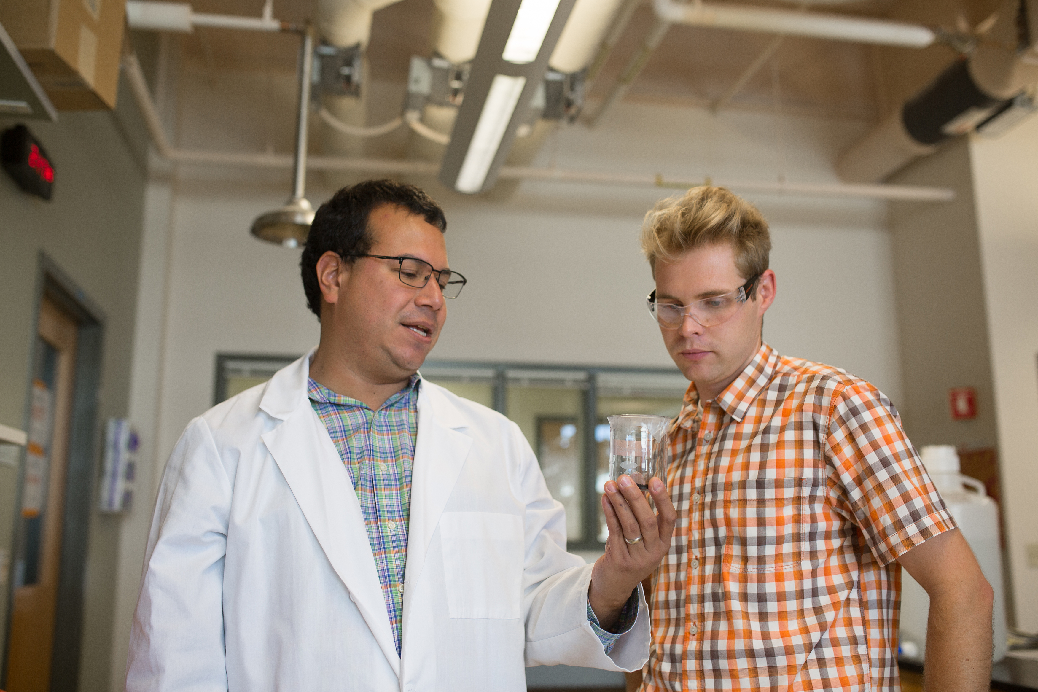 photo of Jose Cerrato with student