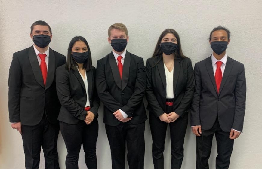 photo of the UNM NAHB competition team members
